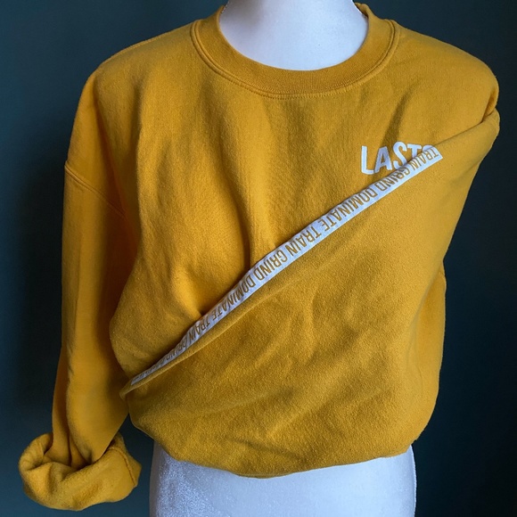 LAST SET Cropped Crewneck - Medium - Picture 2 of 2